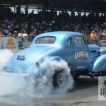 JMC_5011_'37-Chevy-Smokes-It