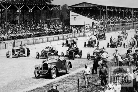 JHC_420_1919-Indy-Grid