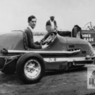 LSS_072_Lou-Senter-in-an-Offy-Midget