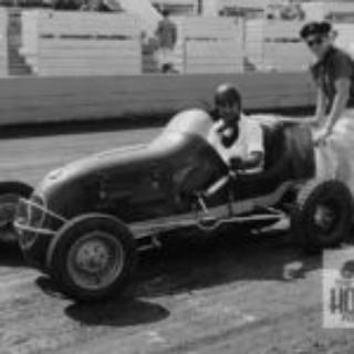 LSS_261_Haddad-in-Robson-Bros.-ride-at-Gilmore-42