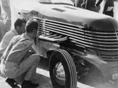 HEY_010_Tommy-Lees-Car-40