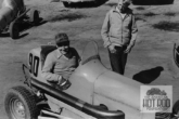 TSC_048_Tom-Sparks-tries-on-a-Midget