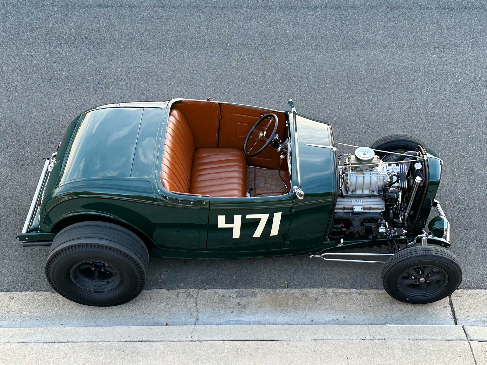 Stands Lou_AHRF_HROTM_2022_04_three quarter left front